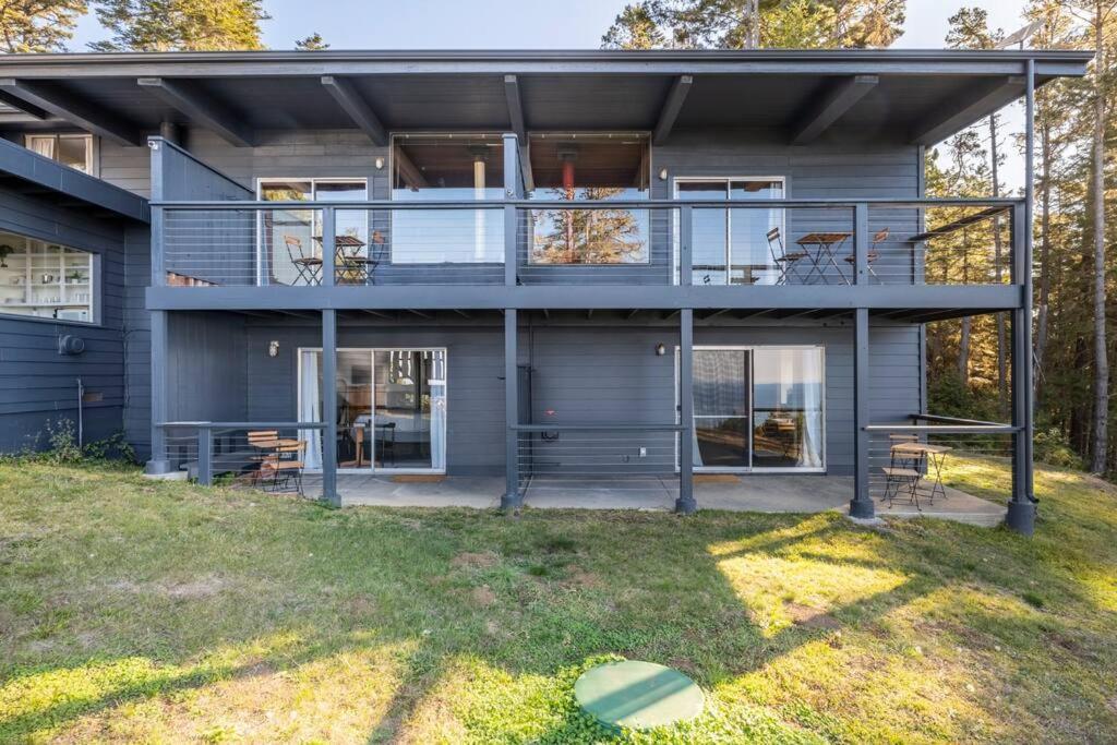 Driftwood Lodge ~ 5 Bedroom / 7 Bath ~ 30-Acre Private Estate On Hwy 1 ~ Hot Tub ~ Oceanview ~ Reunions & Retreats Walsh Landing Zewnętrze zdjęcie