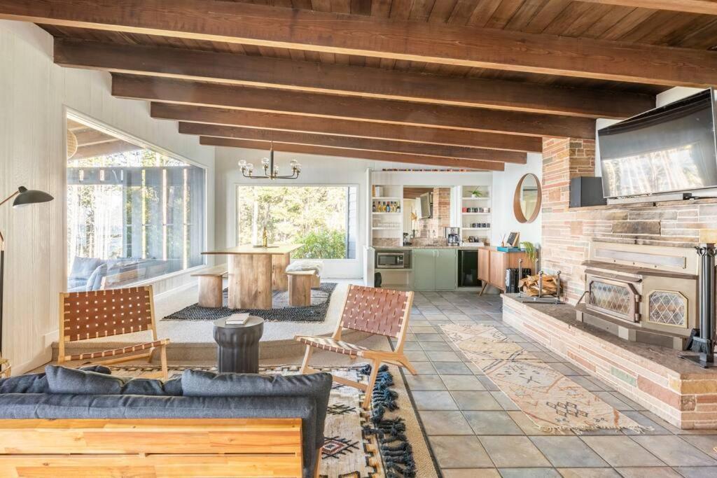 Driftwood Lodge ~ 5 Bedroom / 7 Bath ~ 30-Acre Private Estate On Hwy 1 ~ Hot Tub ~ Oceanview ~ Reunions & Retreats Walsh Landing Zewnętrze zdjęcie